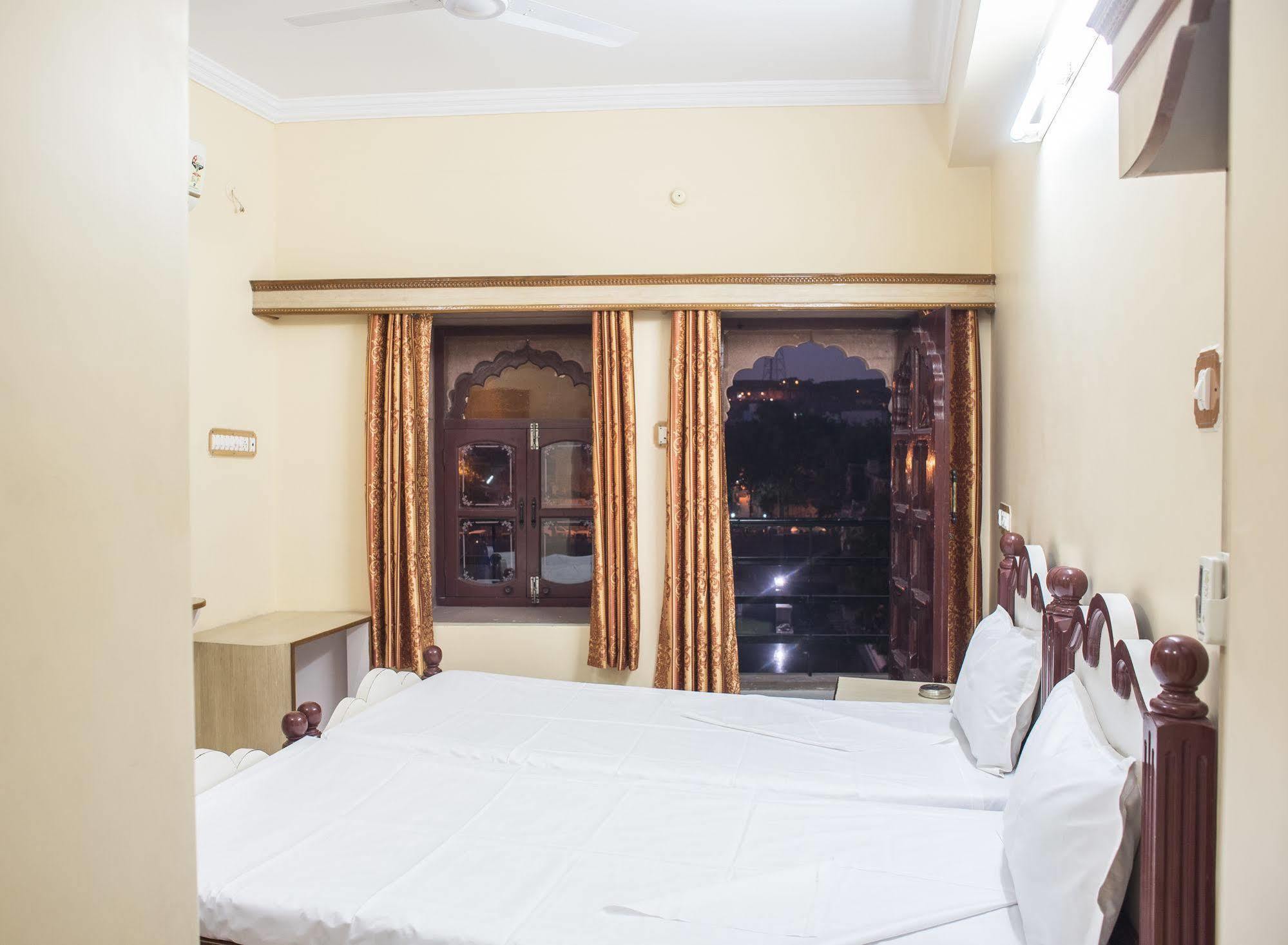 จีไรฮาเวลลิ Hotel จ๊อดปูร์ ภายนอก รูปภาพ