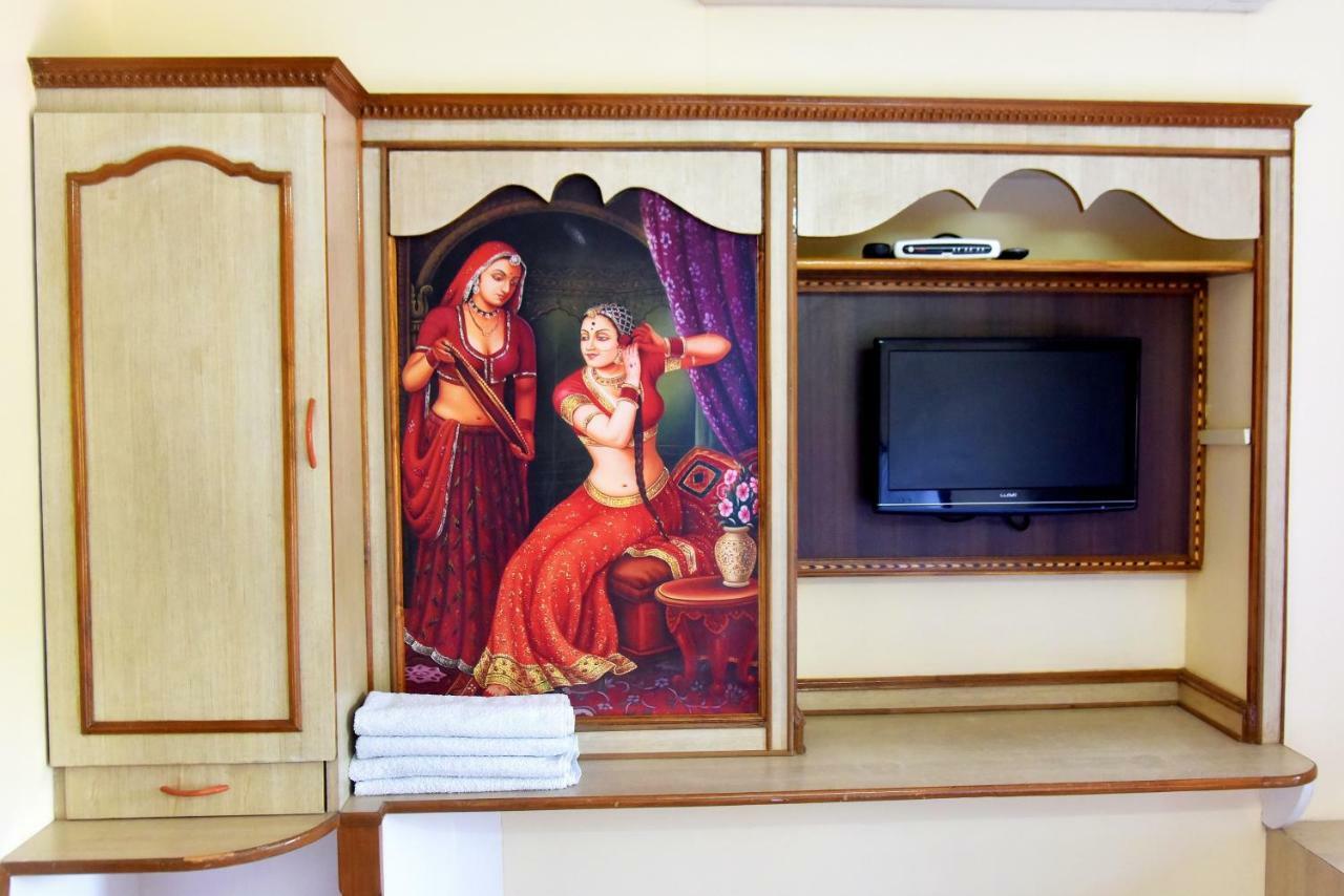 จีไรฮาเวลลิ Hotel จ๊อดปูร์ ภายนอก รูปภาพ